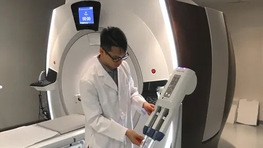 MRI Scanner With Optistar Elite Injector
